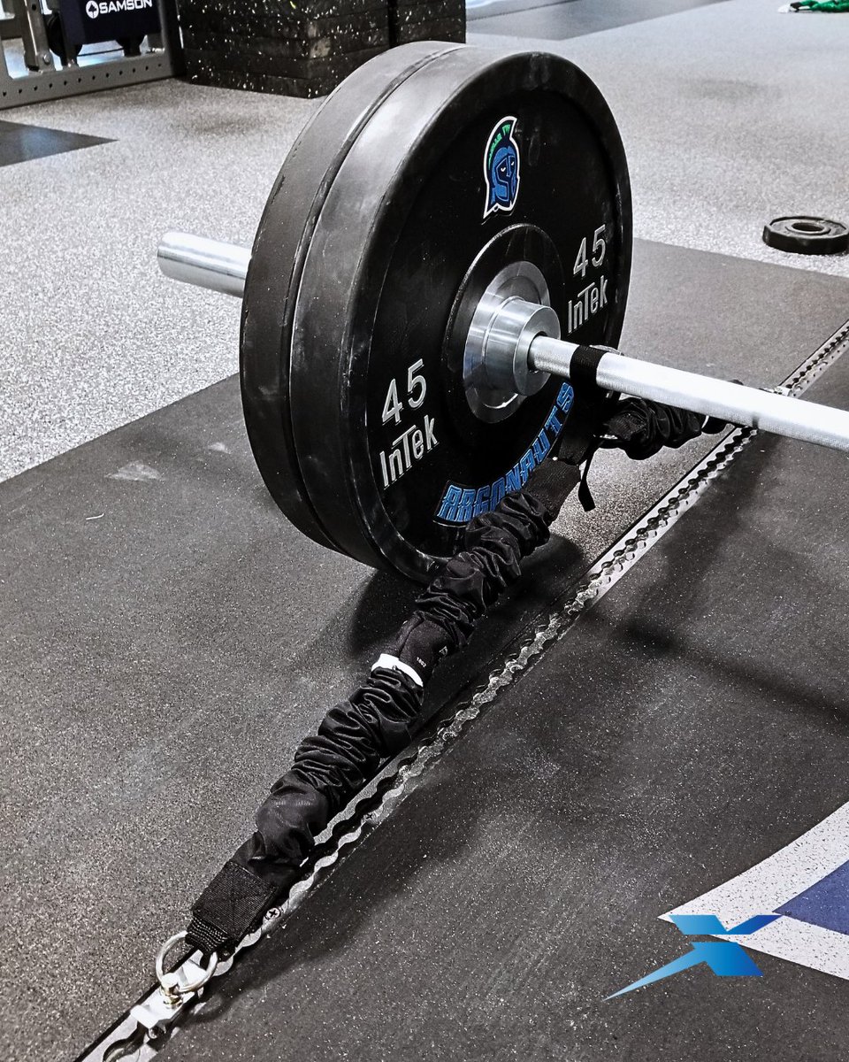 performxts's tweet image. Today we’re highlighting University of West Florida, where their athletes are using Perform-X Dead-X Cords to build explosive power and take their performance to the next level! 

#PerformX #DeadX #ExplosivePower #AthleteTraining #Performance  #WestFlorida #UWF #TrainSmart