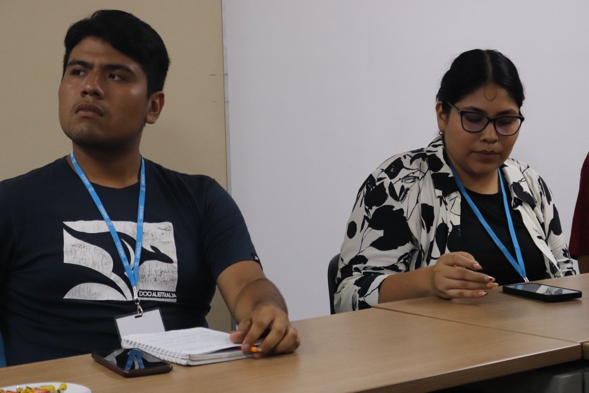 UNESCOperu's tweet photo. 🛜 En respuesta, lanzamos el Programa Juventud Conectada: AMI y Equidad en la Era Digital, espacio de formación y acompañamiento para fortalecer la vocería y los planes de trabajo de organizaciones juveniles, promoviendo un entorno digital seguro.

#AlfabetizaciónMediática https://t.co/SNSbXZRwHK