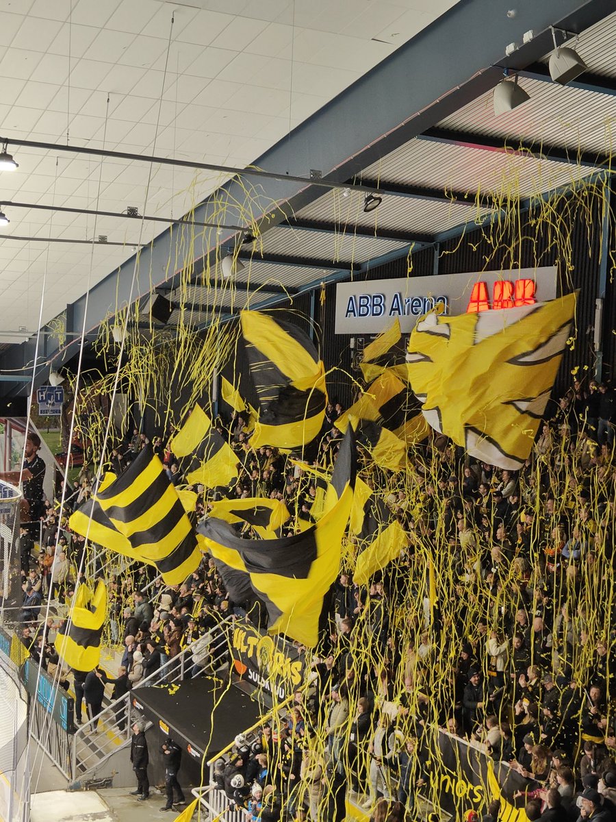 021danne's tweet image. Party party! 🥳