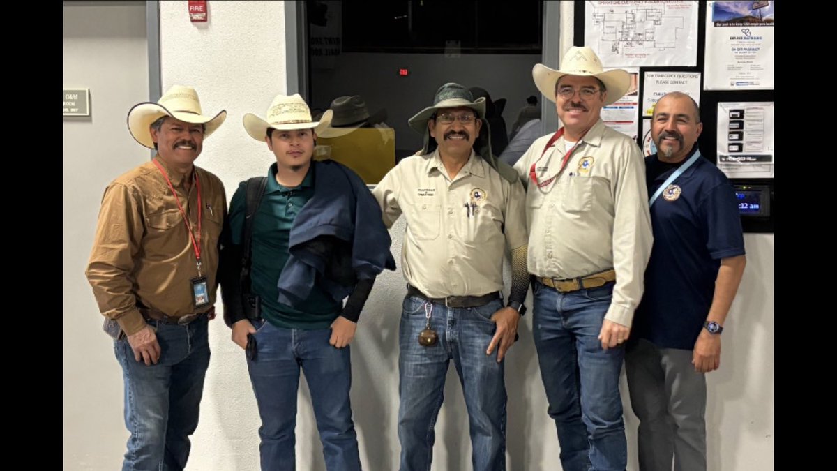 DCarrasco_OP's tweet photo. Proud to part of our Awesome M&amp;O Team!! Yesterday’s Recognition of Maintenance Worker Day!! #TeamSISD https://t.co/Rb71BBYEf7