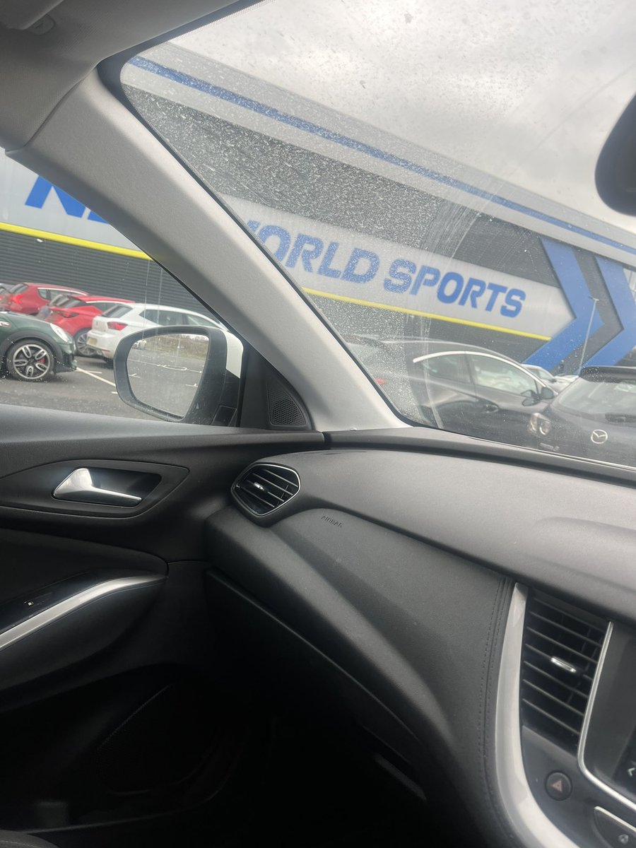 Good to catch up with <a href="/ElDino169/">Lee Dixon</a> today  and really positive meeting with Net world Sports