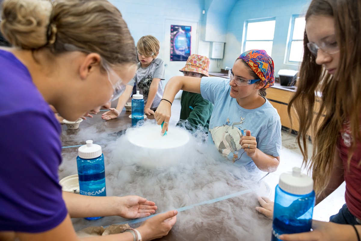 AstroCamp tweet media