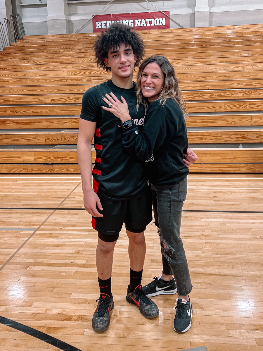 JaclynW_22's tweet image. Watching him play is one of my favorite things to do!! I’m so proud of you @JayWright03!! 💪🏽❤️🏀#keepfighting #redwingnation