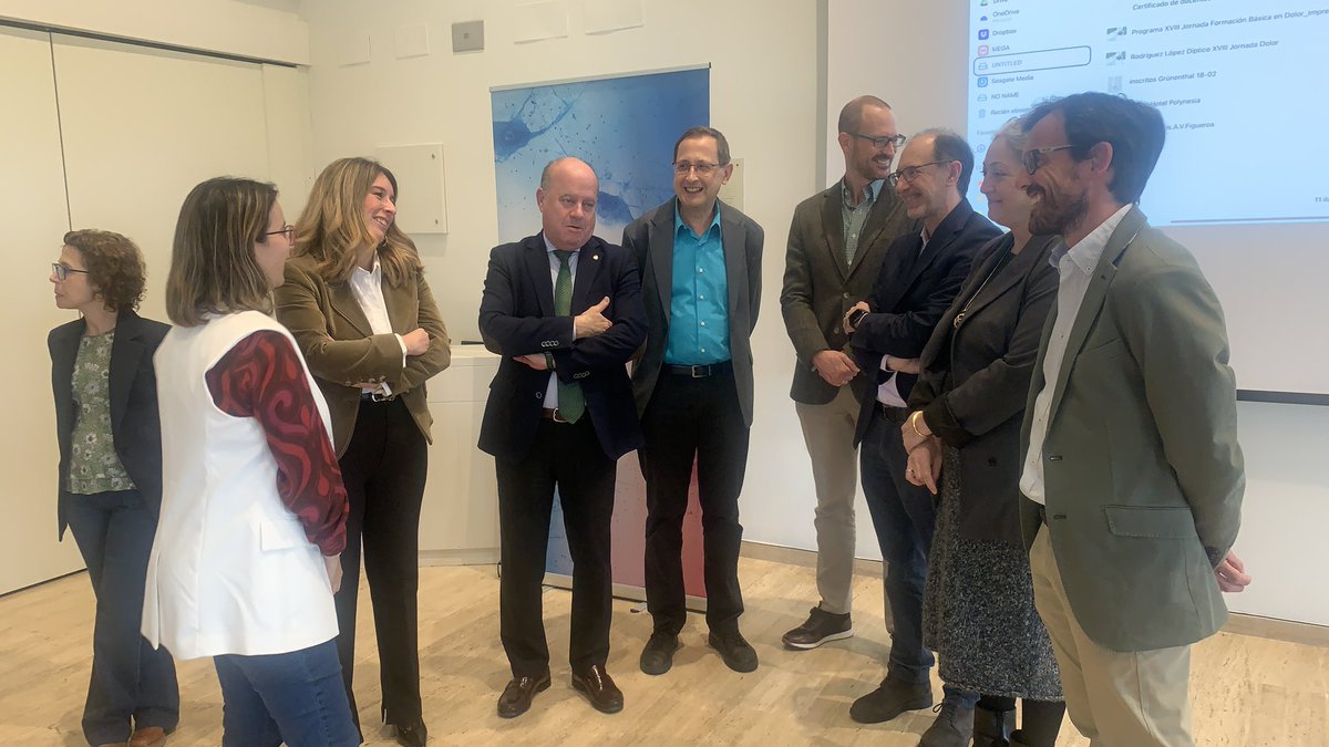NeurologiaAndalucia (@neurologia_and) on Twitter photo El Alcalde de <a href="/AytoAntequera/">Ayuntamiento de Antequera</a> Manolo Barón y la teniente de Alcalde Teresa Molina han inaugurado esta tarde la II Reunión de Jefes de Servicio/Unidad de #Neurologia de #Andalucía, organizada por <a href="/Neurologia_And/">NeurologiaAndalucia</a> El Alcalde de <a href="/AytoAntequera/">Ayuntamiento de Antequera</a> Manolo Barón y la teniente de Alcalde Teresa Molina han inaugurado esta tarde la II Reunión de Jefes de Servicio/Unidad de #Neurologia de #Andalucía, organizada por <a href="/Neurologia_And/">NeurologiaAndalucia</a>