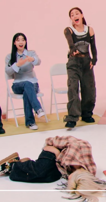 TaterTrash's tweet photo. its always jihyo in the crime scene https://t.co/tpcgzPF6Z4