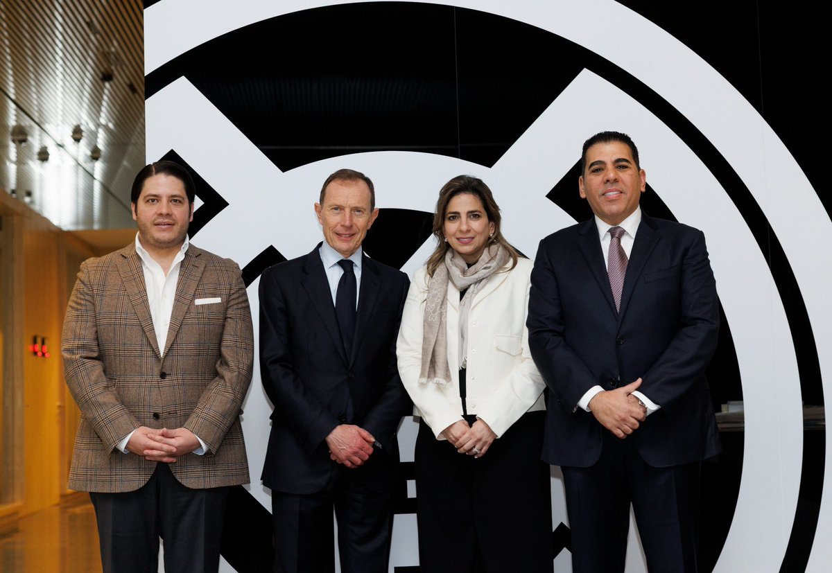 Nos sentimos muy emocionados por la pronta inauguración de una nueva escuela sociodeportiva en San Pedro Sula, en alianza entre la <a href="/Fun_Realmadrid/">Fundación Real Madrid</a> y la <a href="/fundaciondiunsa/">Fundación Diunsa</a>. Estamos en Madrid, planificando nuevas acciones en beneficio de la niñez y la juventud de Honduras.🇭🇳