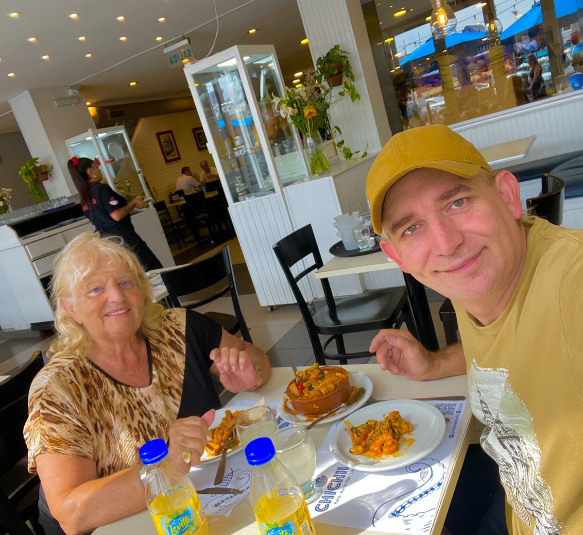 MAGOSINDIENTES's tweet photo. Almuerzo en el clásico del Puerto Marplatense #Chichilo #Restaurante #MarDelPlata #Marzo https://t.co/mBhEM6lTXH