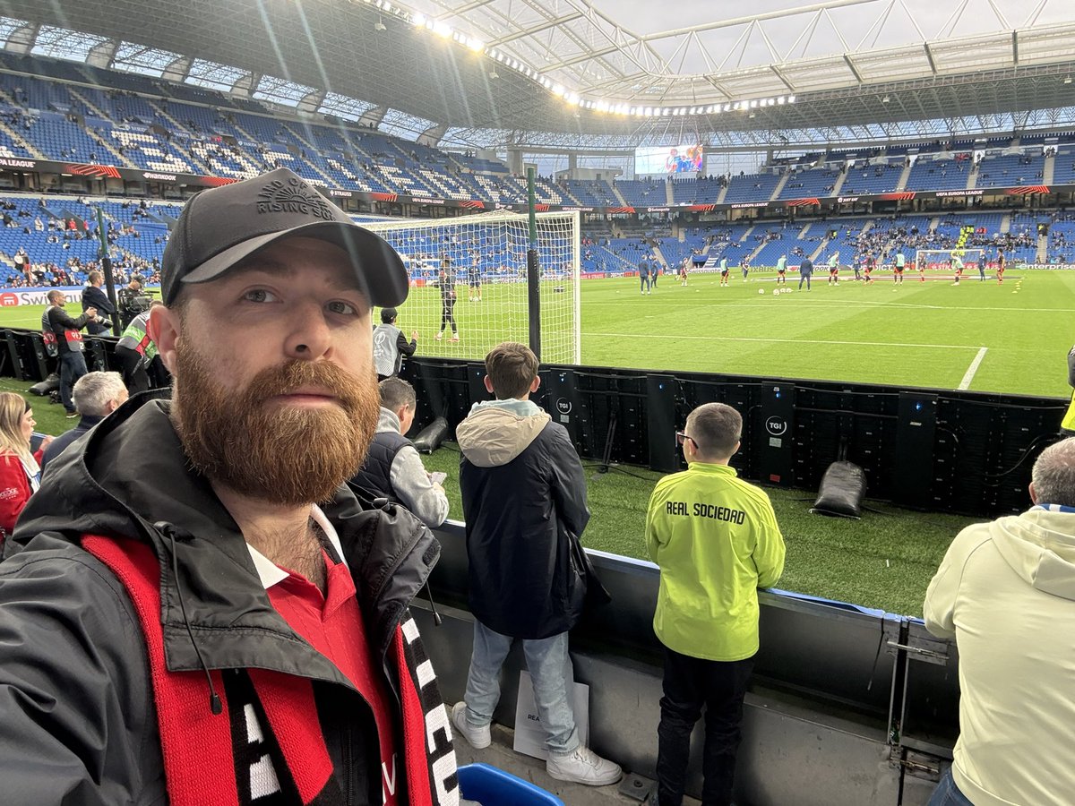 daniil_shulgin's tweet image. Yesterday night I had a great experience watching my favourite team live at the stadium!🏟️⚽️ First game I saw @ManUtd players so close.