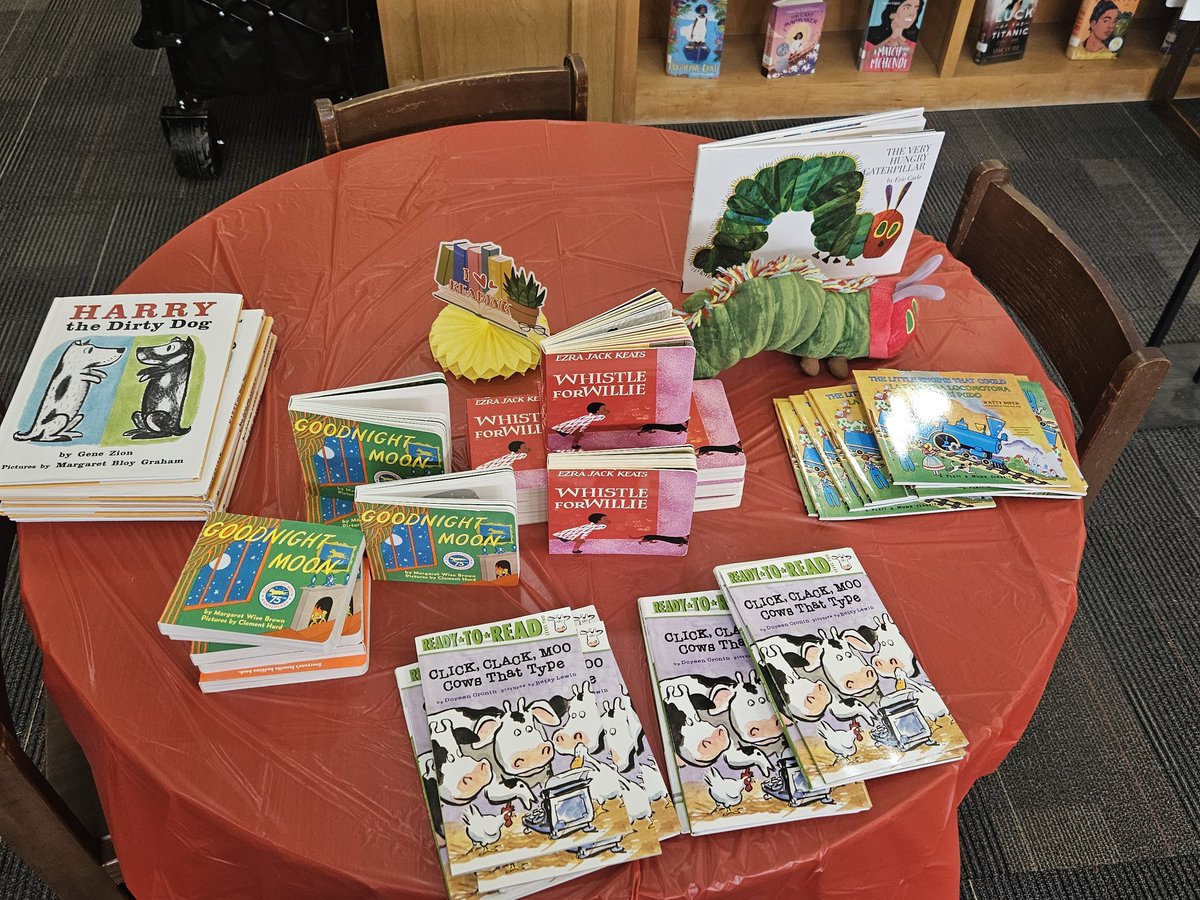 Librarian Kimberly Wooten tweet media