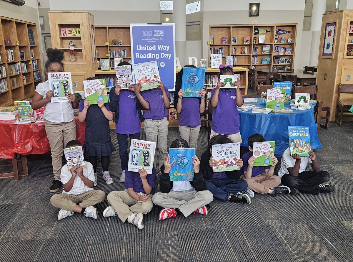 <a href="/JPStarksMST_Lib/">Librarian Kimberly Wooten</a> Celebrating United Way Reading Day! #ReadAcossAmericaDay @Unitedwaydallas <a href="/DISD_Libraries/">Dallas ISD Libraries</a> <a href="/PDL_DallasISD/">Professional & Digital Learning - Dallas ISD</a> <a href="/dallasschools/">Dallas ISD</a>