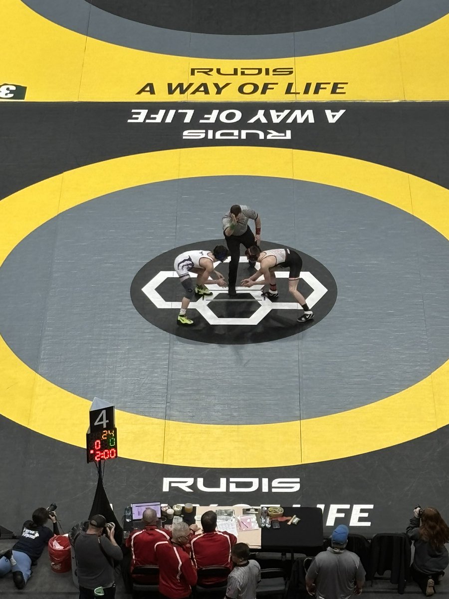 Walton falls in his 1st match at the State Tournament 1-0 and will wrestle again today. #ProudToBePrebleShawnee