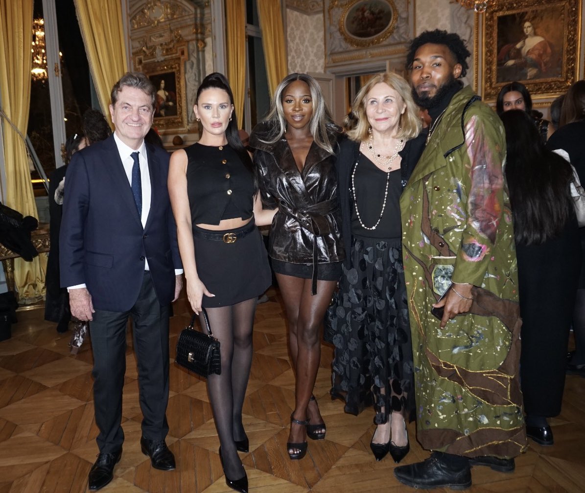 latfran_asso's tweet image. #Perumoda 🇵🇪 presento numerosos talentos y creadores de #Peru 🇵🇪 en #Paris 🇫🇷, con @PROMPERUFrance 🇵🇪🇫🇷, @PeruEnFrancia , @Promperu 🇵🇪, @rosariopajuelo . La creatividad puso una vez más en relieve #Peru 🇵🇪. @latfran_asso 🇫🇷🌎 @tranoishow