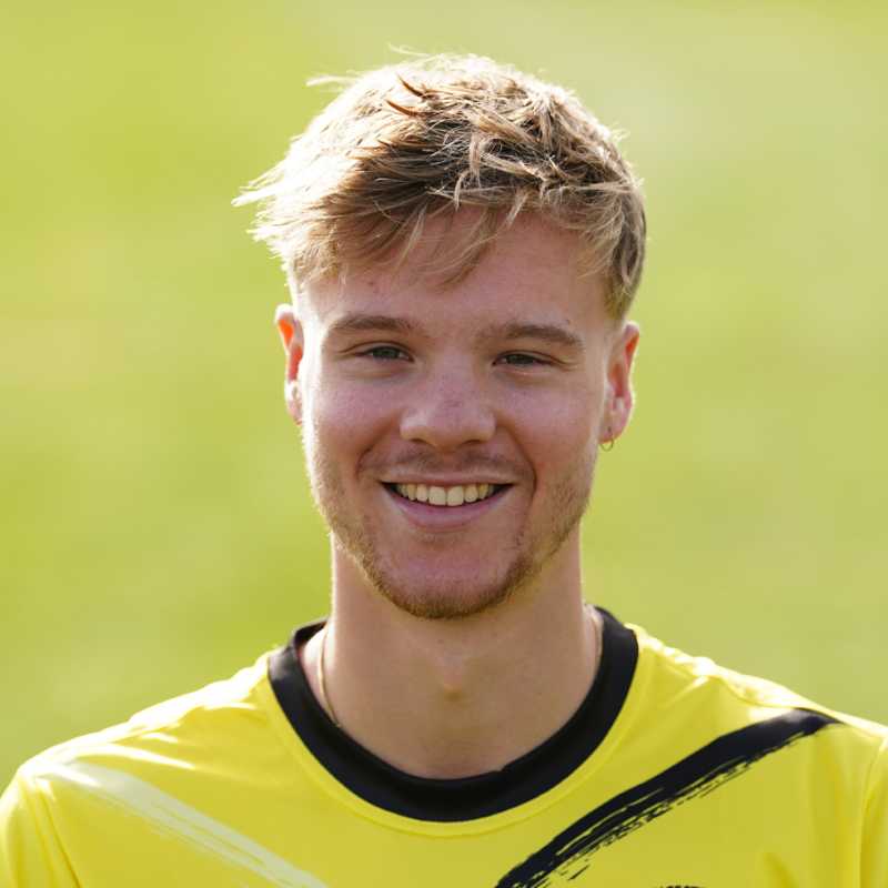 TheMiddleStump's tweet image. Apparently it is #NationalBenDay so here is one who is a very talented cricketer.
@ben_c64