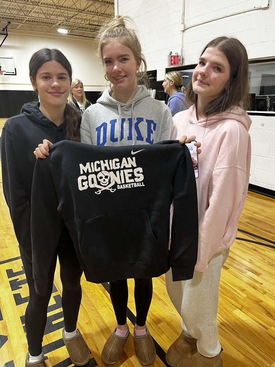 Allison Tuladziecki (@tuladzi1allison) on Twitter photo Good luck to all my <a href="/MichiganGoonies/">Michigan Goonies AAU</a> teammates, old and new, playing in their District Championship Game tonight! Good luck to all my <a href="/MichiganGoonies/">Michigan Goonies AAU</a> teammates, old and new, playing in their District Championship Game tonight!