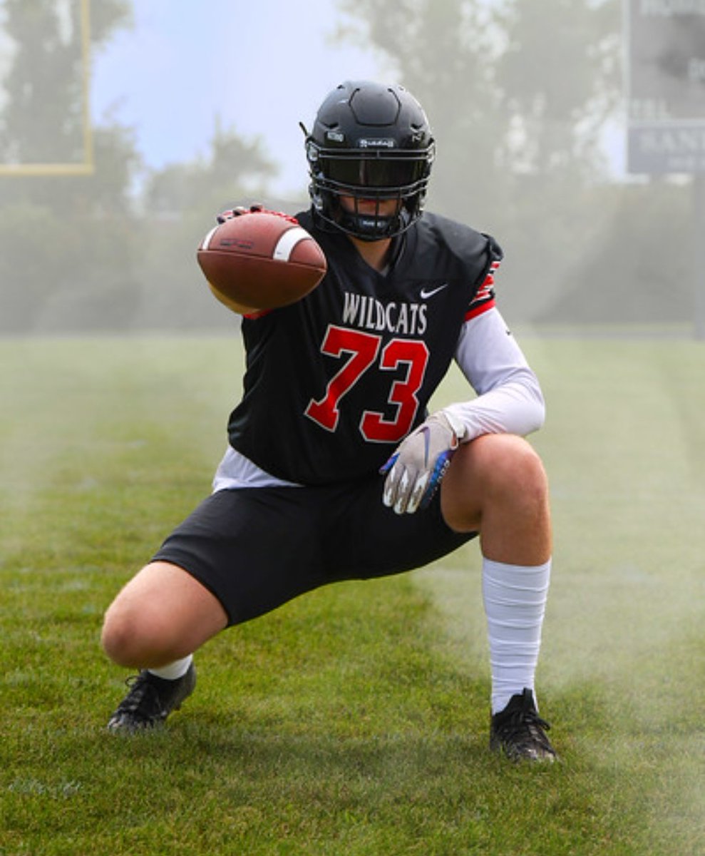 Isaac Maneval 6'7 290lbs OT/TE/P tweet media