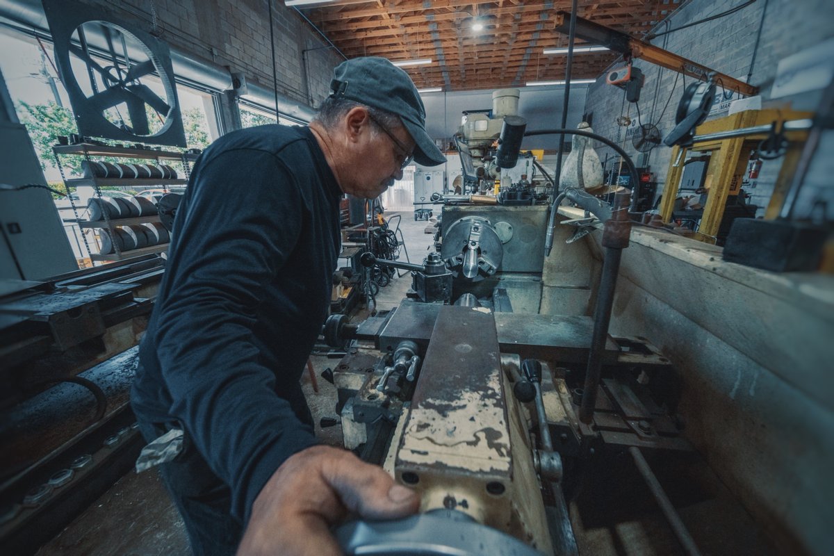 tri_county_prop's tweet photo. Our expert machinists craft shafts to match client samples and provided specs, ensuring tapers and threads meet SAE International J755 standards. Need metric sizes or custom machining? We’ve got you covered. 📞 Contact us at 305.545.8005 for a free quote.

#boats #boat #yachting https://t.co/f8XPxzskJq