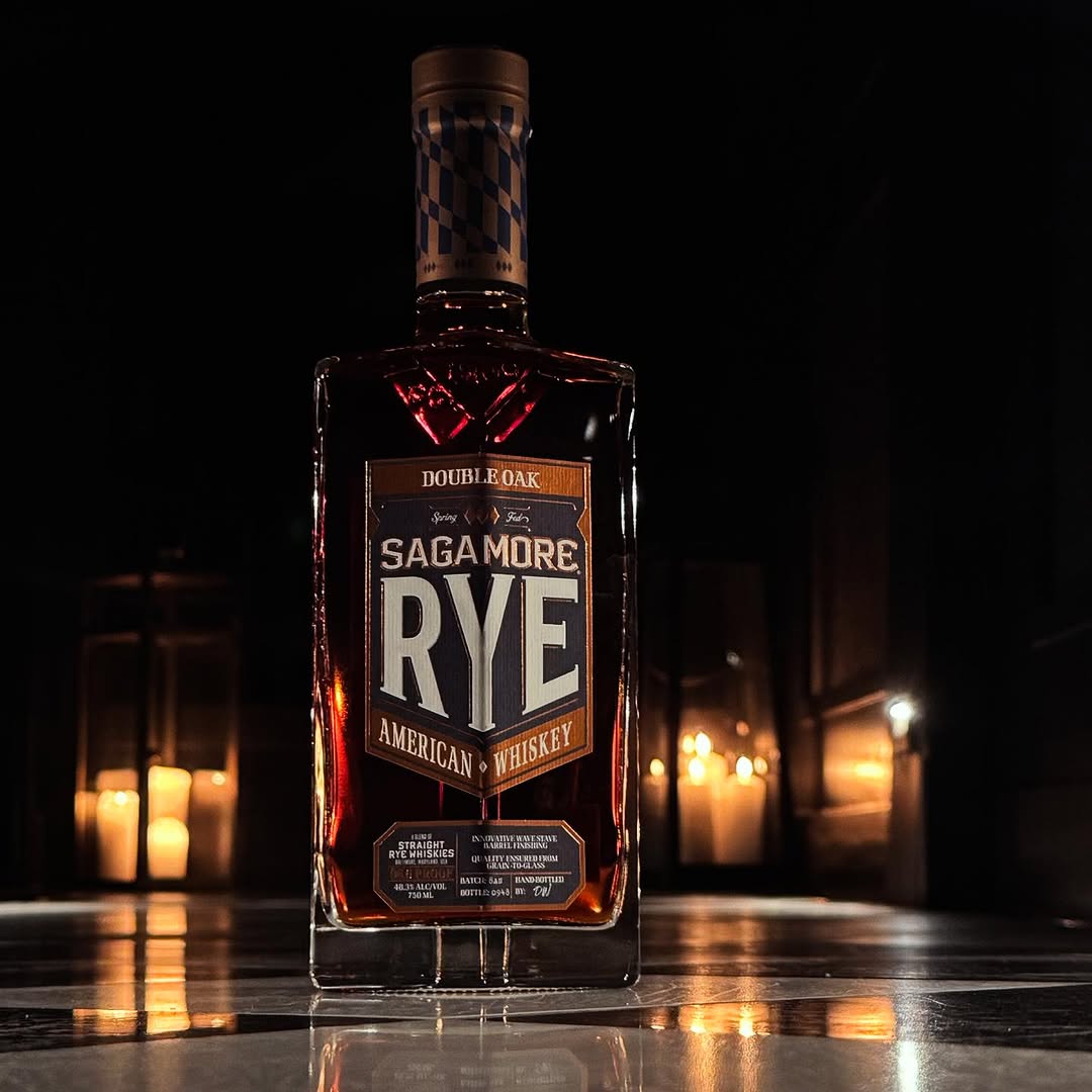 sagamorespirit's tweet image. Our Double Oak Rye Whiskey is sure to make your #RyeFriday something special! Cheers🥃 
.
#Regram: @theonlyspotty