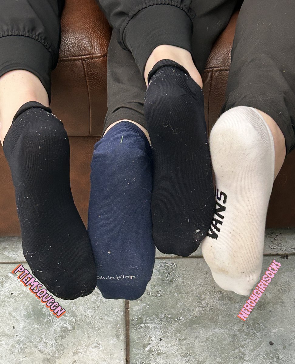 NerdyGirlSocks's tweet photo. Sneak peek for you guys of not 1 but 2 different custom shoots @PtqueenIg &amp; I collaborated on last night! You know where to find us if you're interested.😘
#anklesocks #vanssocks #twogirlsfourfeet #alltiedup #alittletiedup #sockmodel #noshowsocks #cutesocks #cutefeet #freshpedi https://t.co/xszBfL1uEV