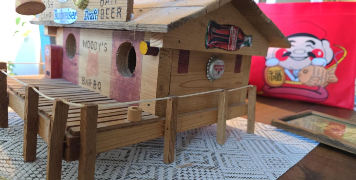 Teejerferd's tweet photo. And the thrift vibes were immaculate! New bird house! https://t.co/QMzYGHmqaH