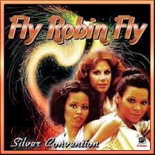 kittypants's tweet photo. I was in a cranky mood and now I’m not 🎶 ❤️#flyrobinfly #getupandboogie #fridaymusic https://t.co/tp3FR2bqhF