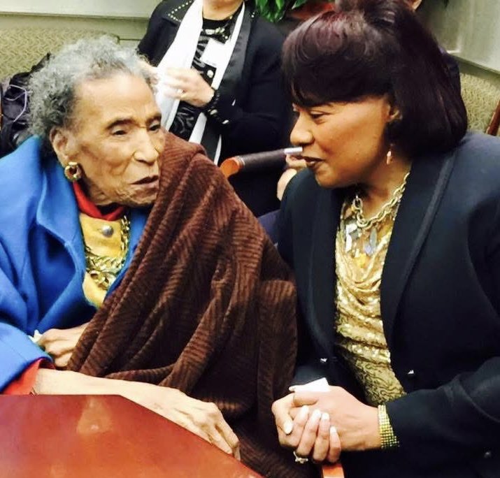 BerniceKing's tweet photo. With #AmeliaBoyntonRobinson in #Selma on the 50th anniversary of #BloodySunday. 

I will always treasure this moment with such a powerful, gracious woman who, as one of the marchers from Selma to Montgomery, was beaten unconscious by police 60 years ago today. 

Lady Amelia is now an ancestor. 
Her memory is a blessing. 
Her life is a light. 

#VotingRights #WomensHistoryMonth #JohnLewisVRAA