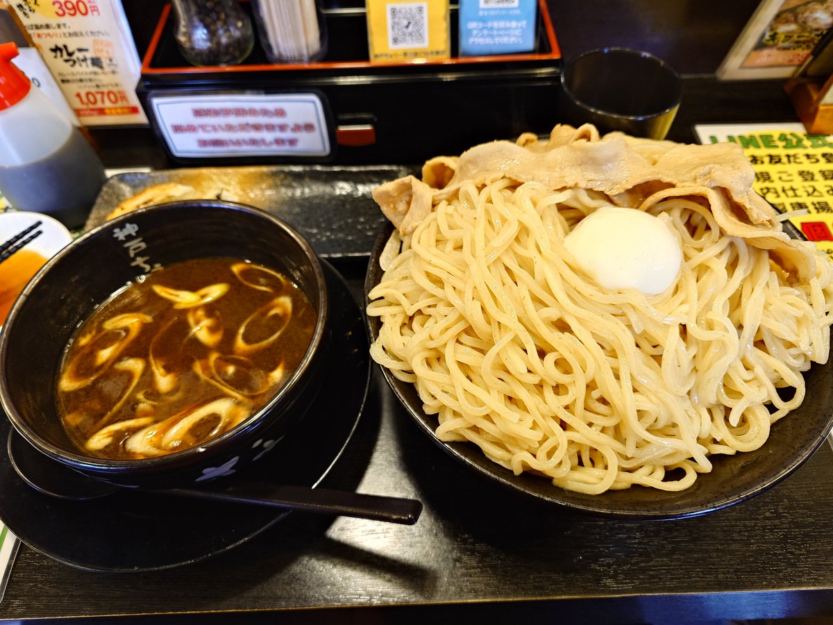 time_yr's tweet photo. もうさァッ 無理だよ 寒いし雪降るしベイトっ気すらないんだからさァッ
昨年と違って零彎フルキャストの練習できたしいいかな…
#釣り #バス釣り #青野ダム #Valleyhill #NeverGiveUp https://t.co/ZXQJL539yn