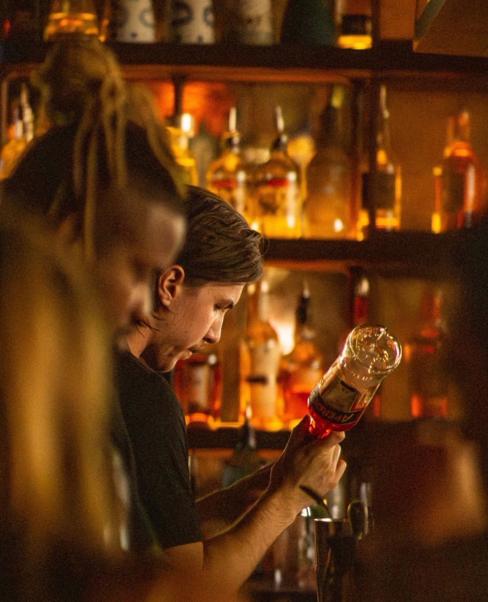 Happy Friday Liberty Village!😁

Liberty Soho is the place where friends &amp; family go to meet, eat &amp; drink. Head over to LIBERTY SOHO for dinner tonight! 🙌

📍139 E Liberty St
📲416 477 7972
💻Liberty-soho.com