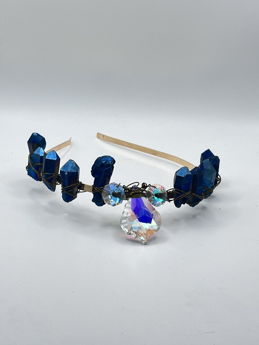FlyIngenuity's tweet photo. Hi. It's me again. I only need to hit $450 to close out the month totally! I have more bracelets and tiaras, also taking custom orders, I can do so much, challenge me!!! 
Veńmo: @ RoyalFlyness
  https://t.co/rcsmVMy32y…
Ca$hApp: $DaGrizzPaw https://t.co/DLJuK0l0dE