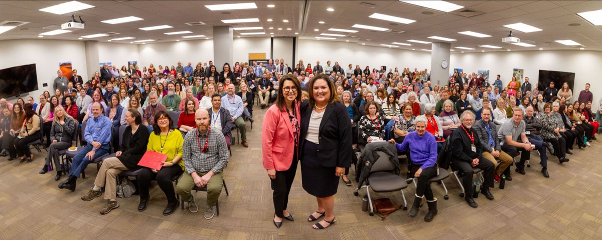 JobsUT's tweet image. Today is Employee Appreciation Day! We want to thank our employees for the vital role they play in strengthening Utah's economy by helping families and individuals achieve the economic stability they're looking for. Thank you to all the employees who make Utah strong!