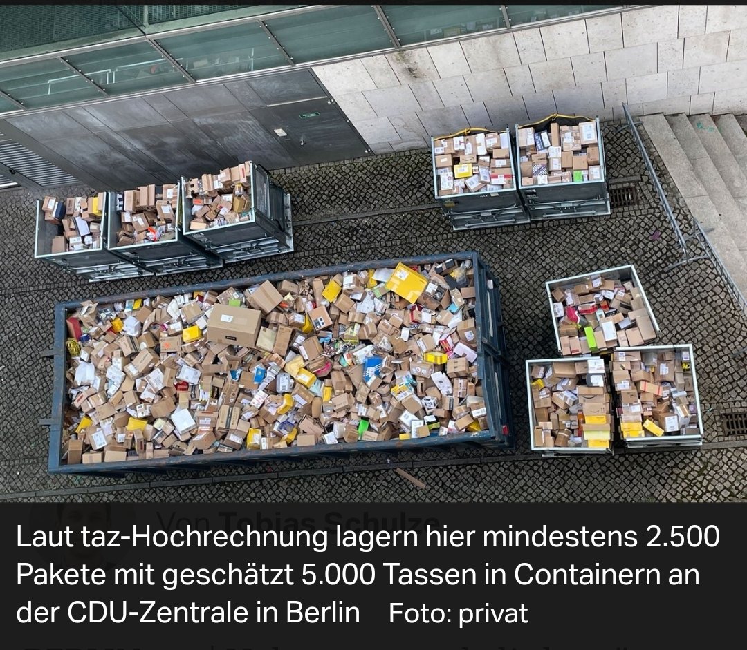 Habt ihr <a href="/_FriedrichMerz/">Friedrich Merz</a>
 auch eine Tasse geschickt?
Jemand, der so mit Geschenken seiner #Bürger umgeht, wird auch 
mit den #Ressourcen nicht besser umgehen.  #TeamHabgier #RechteSpinner #ParadeGockel 
#AlleTassenImSchrank
#AngstVorOma

taz.de/Protestaktion-…