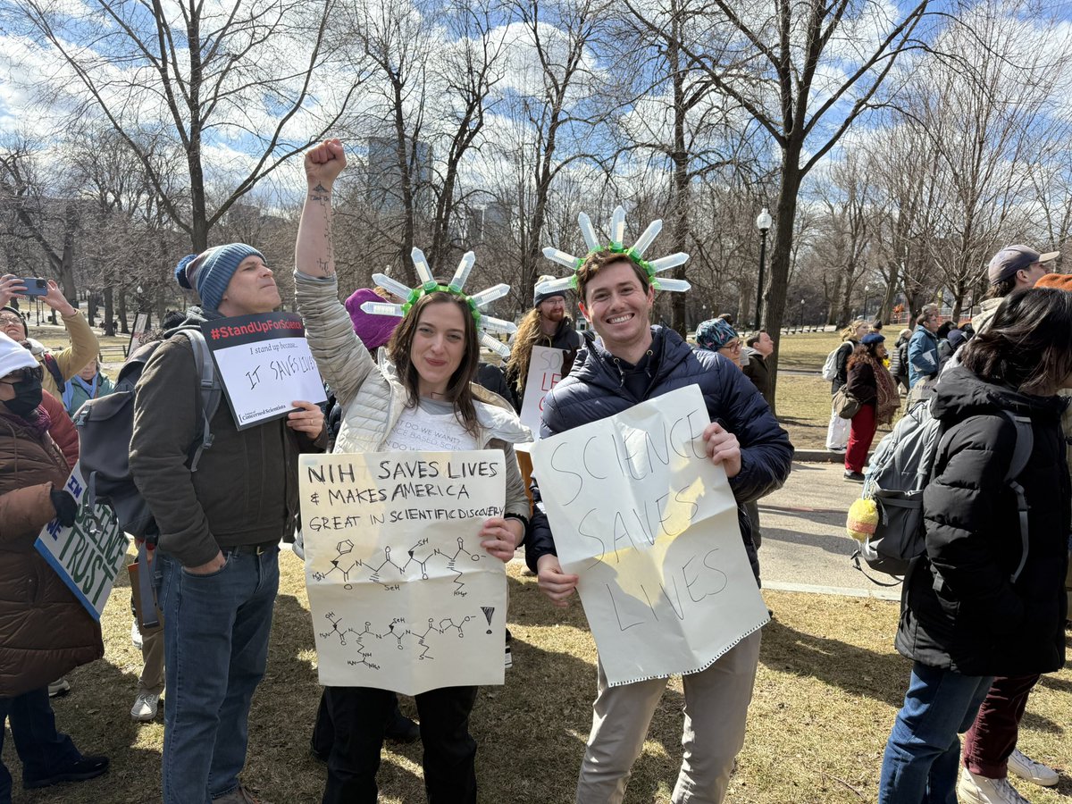 MaliRamanLab's tweet image. Some great posters at the #Marchforacience #StandUpForScience Boston Rally. #Ubiquitin for the win!
