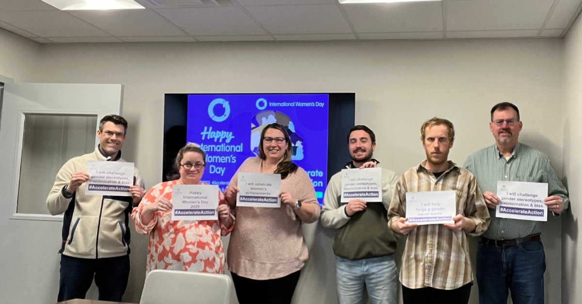 Pinchin in the US tweet media