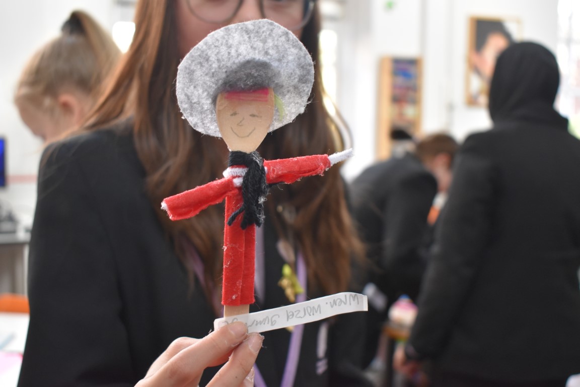 ClaptonGA's tweet image. We wrapped up World Book Day with a spoon-tacular crafting session! 🥄🎨 Our students got creative, turning spoons into their favourite book characters using colourful materials. What a fun and unique way to celebrate! 📚✨ @worldbookdayuk

#WorldBookDay #CreativeFun