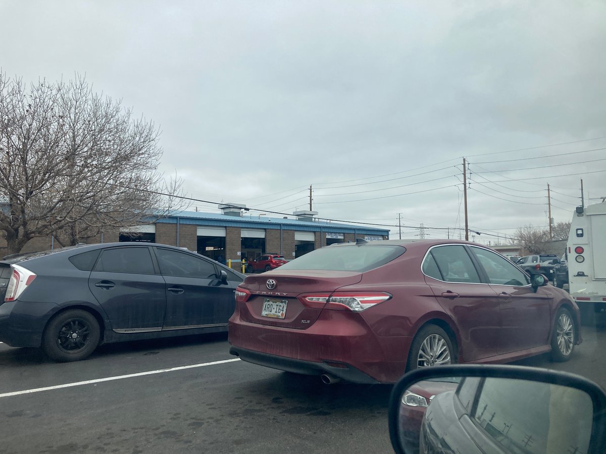 robespierre9's tweet photo. @GovofCO dear Gov please
Fix these awful long AirCare lines!! We need more rapid vans  in town! How does this mess help our nature and our beautiful state?! Ugh!!! https://t.co/6psztPEWUT