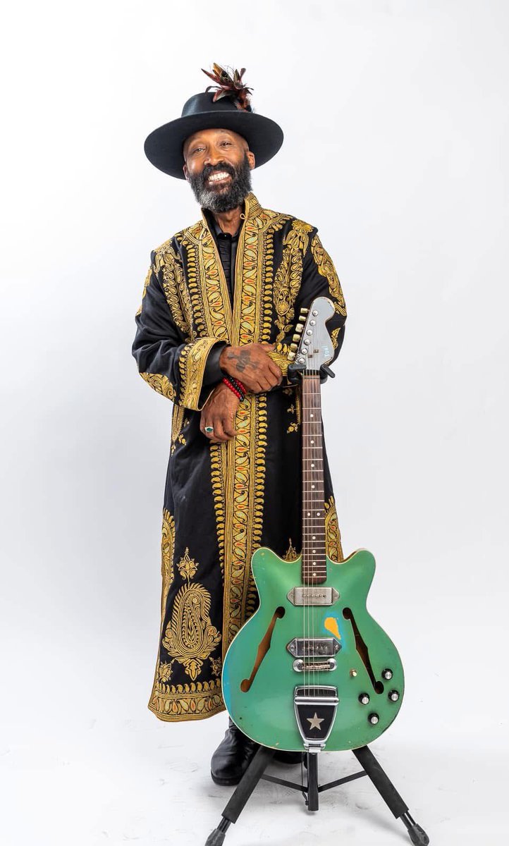 Rest in peace to the great Dewayne Wiggins of Tony Toni Tone. They made the music of a generation. A band during a time the music industry ridded itself of bands.  The Bay produced some of the greatest bands ever, sly and the family stone, confunkshun, the Grateful Dead. Tony