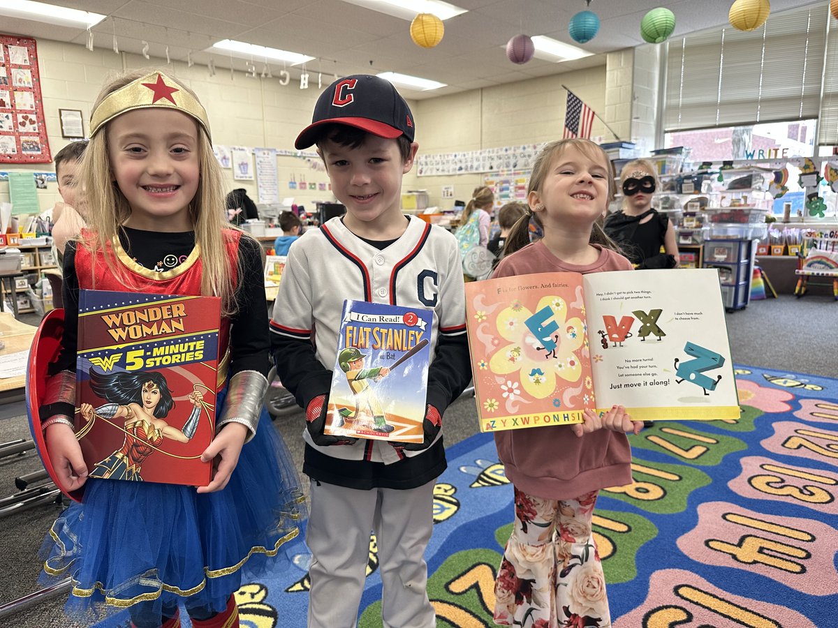 KdgFullday's tweet image. What a fun day being able to dress up like one of your favorite book characters!!!  #righttoreadweek