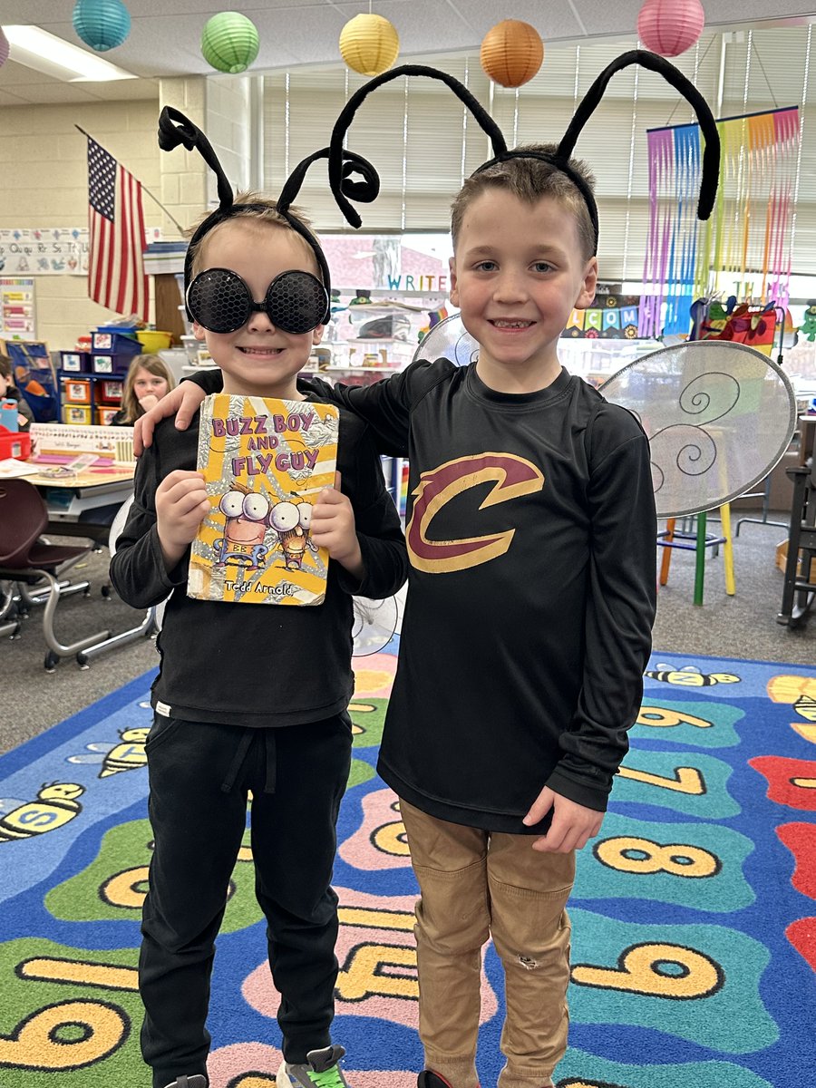 KdgFullday's tweet image. What a fun day being able to dress up like one of your favorite book characters!!!  #righttoreadweek