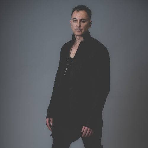 MAADSPIN's tweet photo. /
今夜のMAAD MIXは、
DUBFIREがここだけのMIXを🔥
\
明日は、DEEP DISHでグラミー賞受賞、
世界を席巻するアーティストでDJの
#DUBFIRE を来日中にキャッチ🫴
⚡️🎧⚡️
https://t.co/UuJ7P8sMVK
#jwave
#maadspin https://t.co/YLGDX6ogJo
