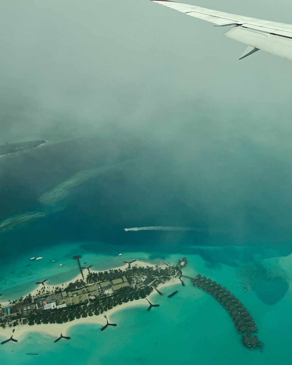 Living my Day Dream 🇲🇻💕✈️🌊🌴