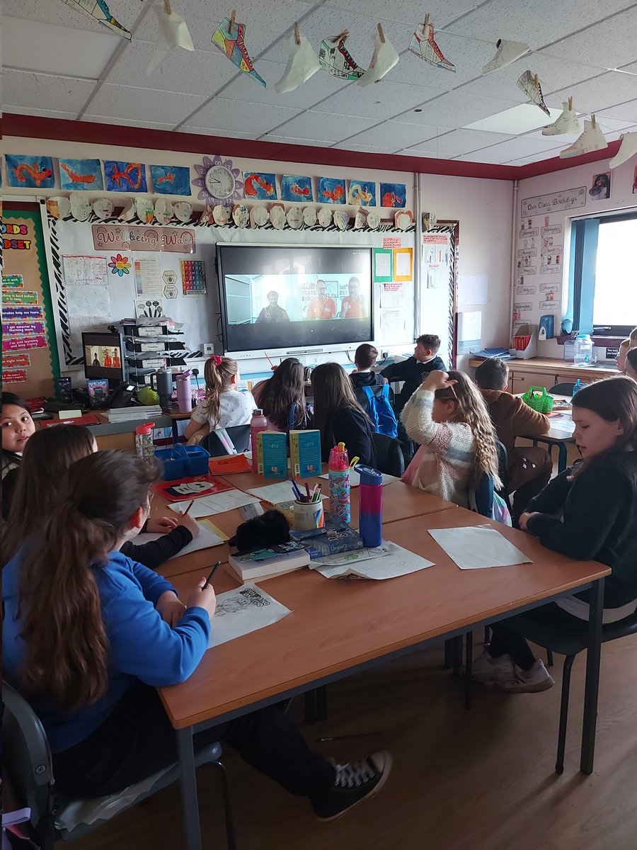 MrsCupplesDPS's tweet photo. Primary 5 @_MissMcKechnie_  enjoyed taking part in the national literacy Trust Footy and Booky quiz  for #WorldBpokDay 📖 ⚽️ https://t.co/gtCRN1jd6L
