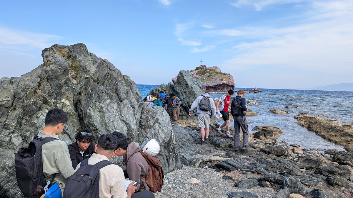AGSB_Geology's tweet photo. Our final full day in Cyprus for 2025 - metamorphic geology, structural geology and change stress regimes finishing off with a final field sketch and 9 marker practice. With the obligatory visit to Paphos for our traditional pizzas on the final night. #Geoliday #ThinkGeology https://t.co/uZYlEtl9qW