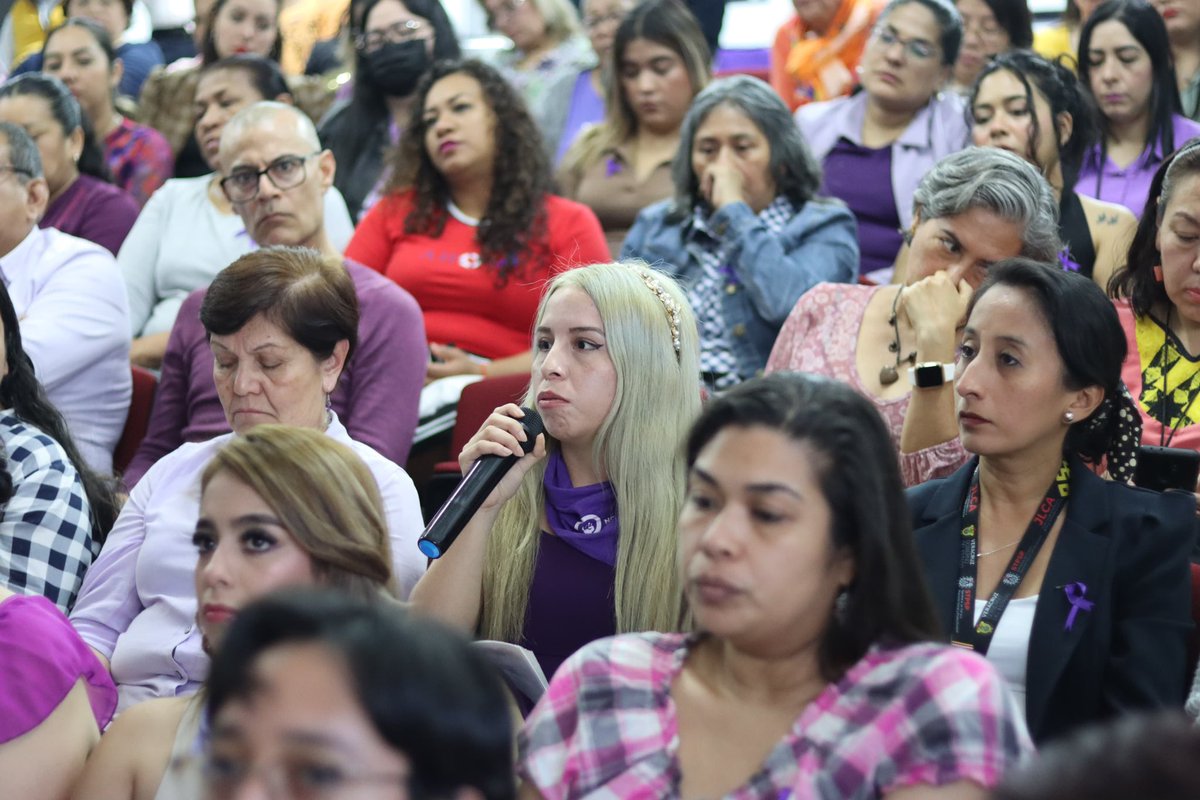 luis_santiagoma's tweet image. Hoy participé en una plática de sensibilización sobre el 8M: memoria, lucha y fortaleza. Hoy, en Veracruz, con un gobierno encabezado por la Ing. Rocío Nahle, seguimos abriendo camino y construyendo un futuro más justo.
#PorAmorAVeracruz