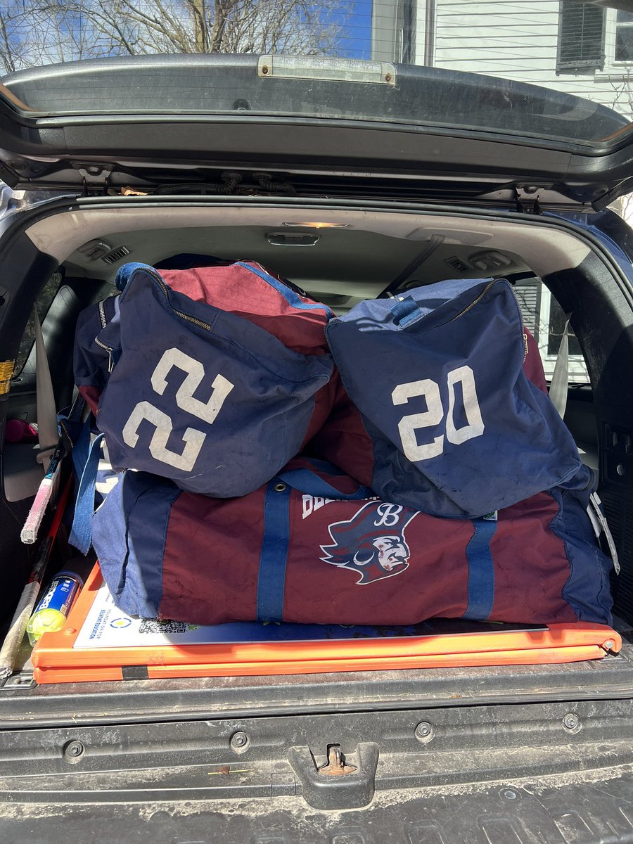 Loading up the car for the last practice of the season! See you next year!