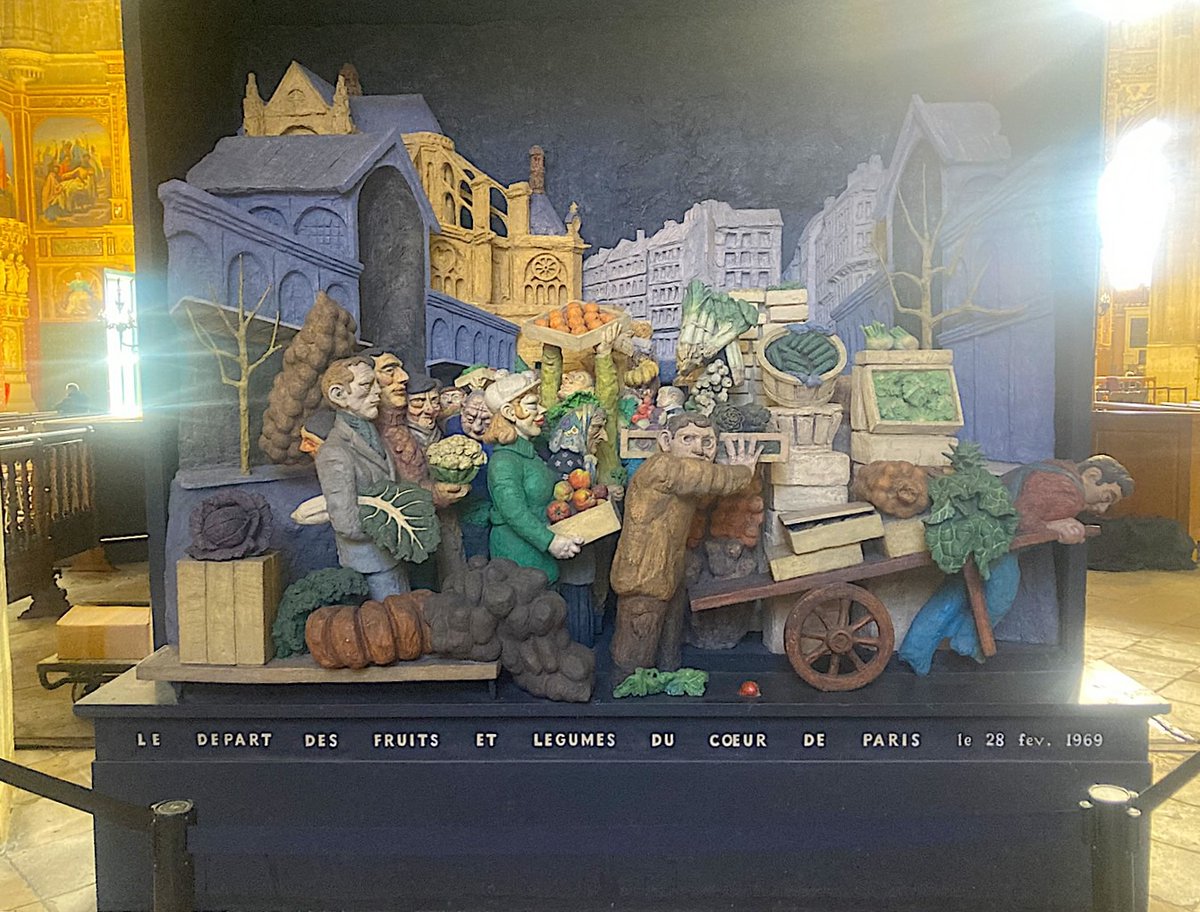 focusonparis's tweet photo. Flee market Friday: a sculpture inside the magnificent church of Saint-Eustache commemorates the departure of the legendary "Belly of Paris" market in old #LesHalles. #marketsofparis #churchesofparis https://t.co/bYy2SUrCne
