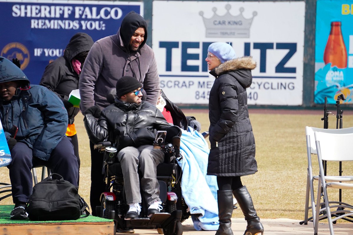 Proud to stand with direct support professionals, individuals with disabilities, advocates, and colleagues to fight for the critical funding necessary to support New Yorkers with disabilities and those who support them.