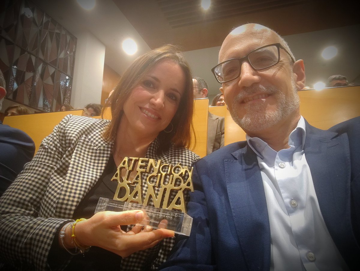 Servicio Murciano de Salud, 
Primer Premio #BuenGobierno en la categoría Atencion al Ciudadano por <a href="/AtencionLiquida/">Atención Líquida</a>, al lado del paciente <a href="/PharaonProject/">Pharaon Project</a>.
Gracias por esta distinción que queremos compartir con
<a href="/CETEM_CT/">CETEM</a> <a href="/UPCToficial/">Universidad Politécnica de Cartagena | UPCT</a> <a href="/FFIS_CARM/">Fundación FFIS</a> @MIWenergia <a href="/AMURECAR1/">AMURECAR</a> <a href="/carprimur/">Proyecto CarPriMur</a>