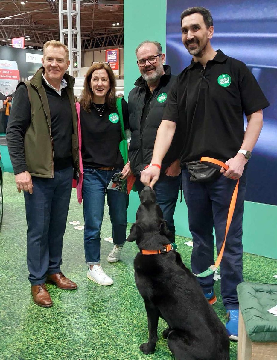 adiintl's tweet image. It was great to catch up with some of our members at @Crufts today. It's always good to take the opportunity to show the world what these incredible #assistancedogs can do! With @DogsForGoodUK @supportdogsuk @HearingDogs @MedDetectDogs @AdamHenson #lifechangers