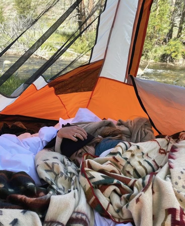 It's Friday and it's been so busy that the morning has flown by. It feels like the day is a race against time