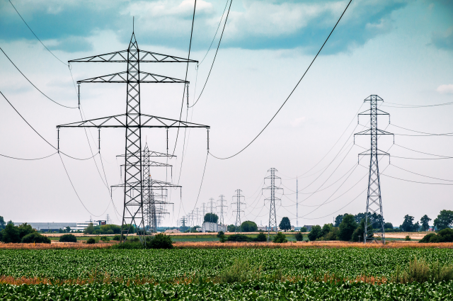 3M_PRguy's tweet photo. Super proud to be on the team telling 3M's energy innovation story. Together, we're building a more secure, resilient and sustainable energy future. From green hydrogen to smart grid technology, we're making a lasting impact. Check us out! #Proud3Mer https://t.co/0CDh9XaTUR https://t.co/MBa2Df7IDm