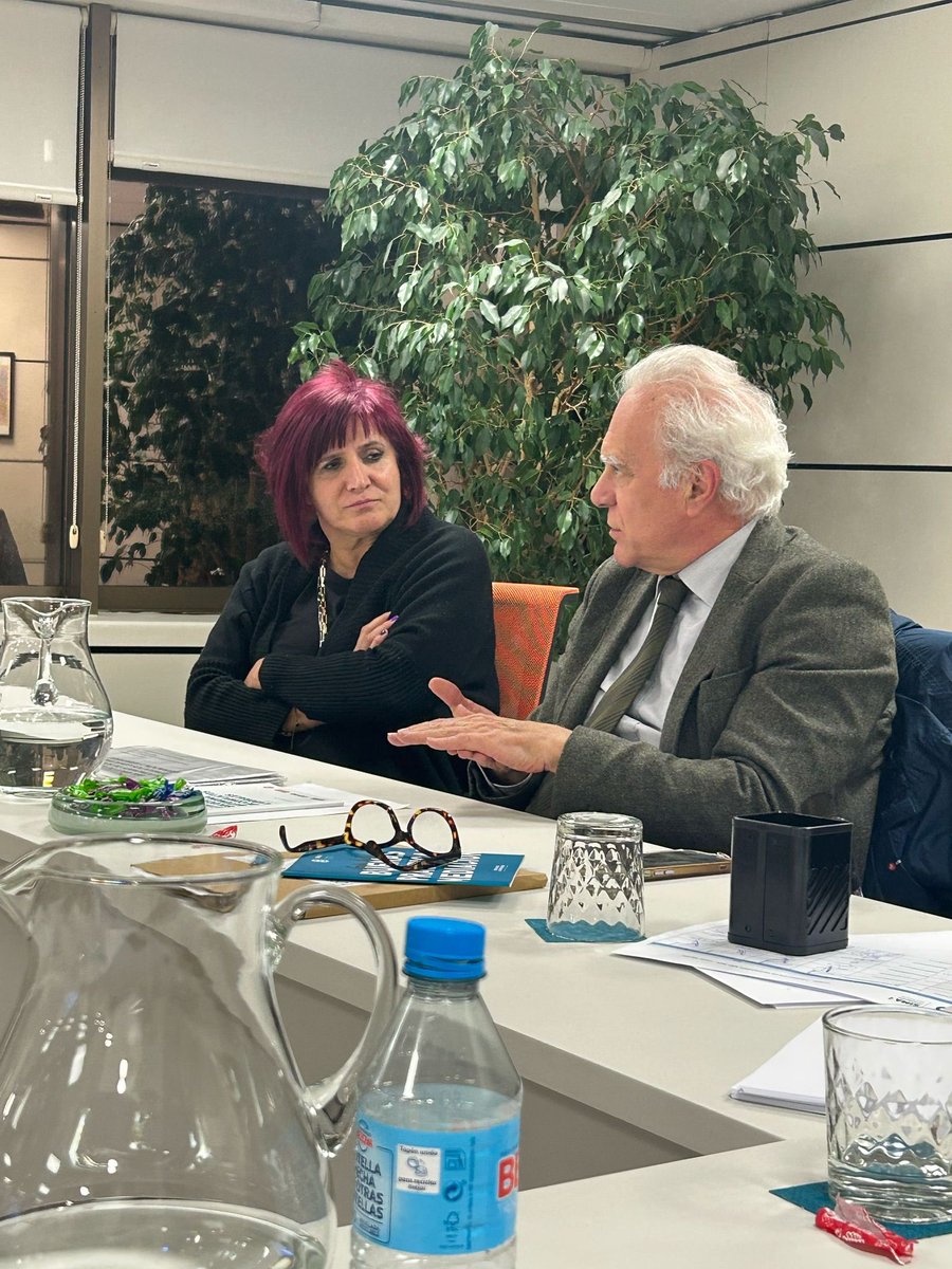 Clausura a cargo de @Jesúscruz villalon del curso de formación de las personas mediadoras de nuevo ingreso de la fundación Sima, 2025
Gracias a todos